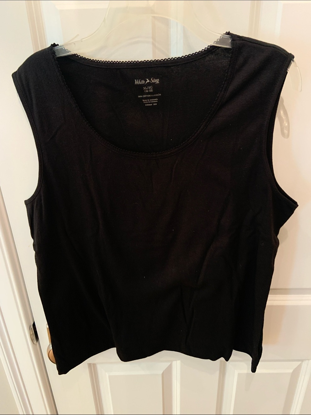 White Stag Black Scoop Neck Sleeveless Tank Top